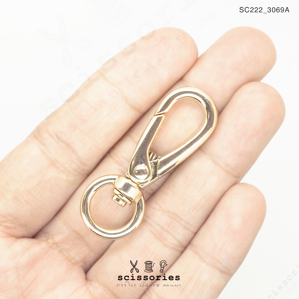 คอหมา สีทอง 2ตัว ห่วงวง 1.1 cm.