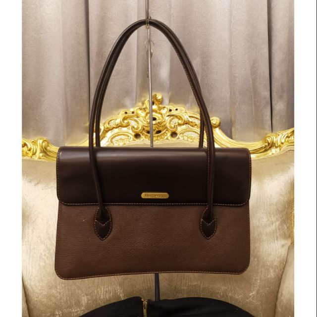 กระเป๋ามือสอง​ Burberry