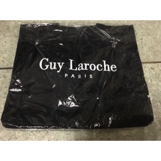 กระเป๋า guylaroche มีซิบ กันน้ำ