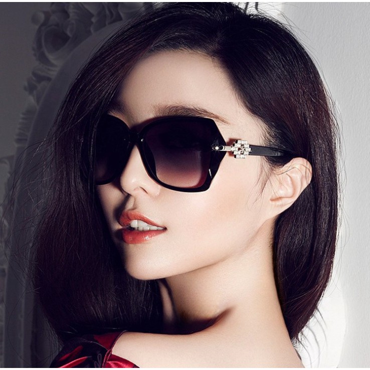 แว่นกันแดดผู้หญิง  แว่นตาแฟชั่นผู้หญิง แว่นกันแดด Sunglasses