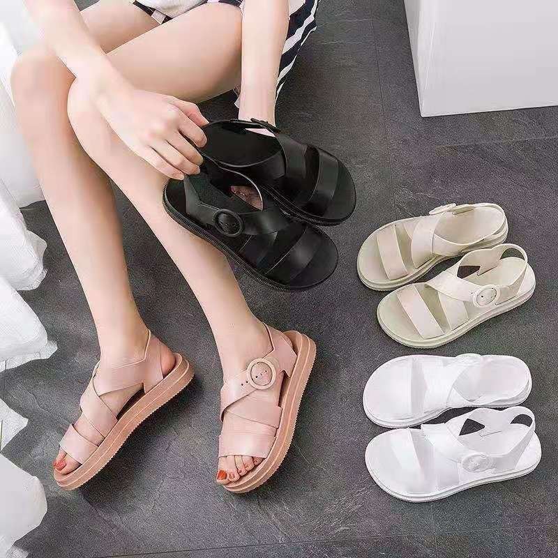 Monika.hp รองเท้ารัดส้น ยางสีล้วน รองเท้าสีเรียบง่ายแบบรัดส้น(สายใหญ่)