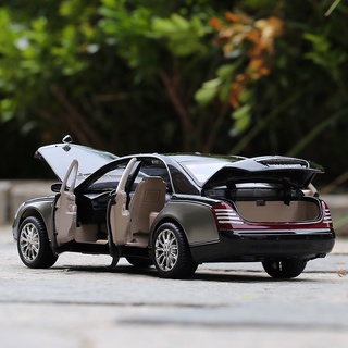 โมเดลรถยนต์ Maybach 62s 1/24 Rolls Royce ของเล่นสําหรับเด็ก