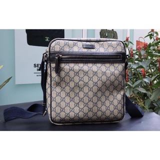 #HB8861 👜: Used – GUCCI messenger bag