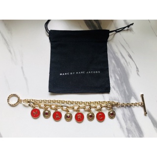 สร้อยข้อมือ Marc Jacobs แดง