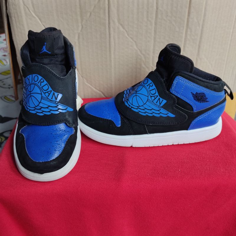 รองเท้าเด็กมือสอง Nike Jordan 21cm