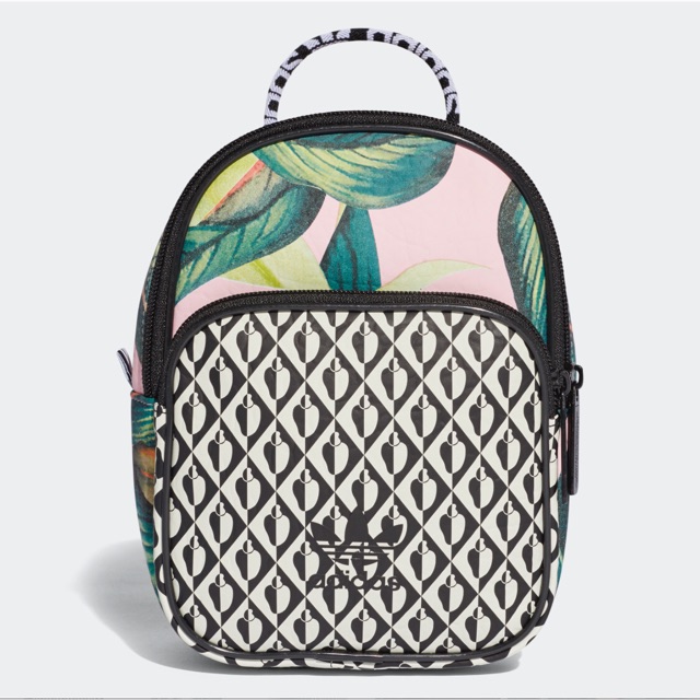 Adidas mini backpack ของแท้ 💯%