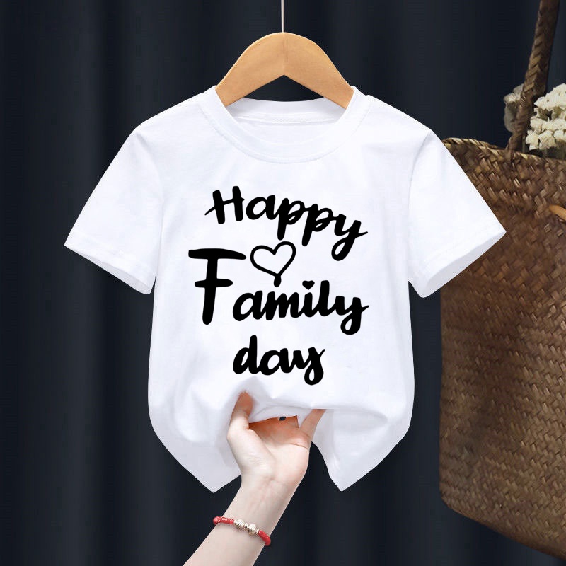 ชุดเสื้อยืด คอกลม แขนสั้น พิมพ์ลาย Happy Family Day สําหรับครอบครัว พ่อ แม่ และลูก