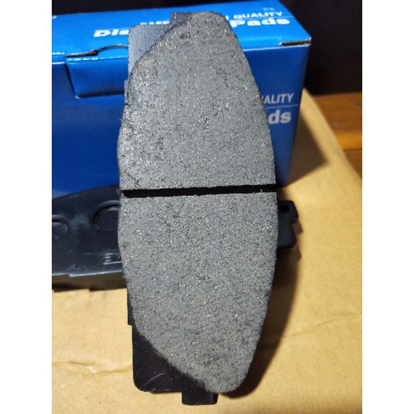 ผ้าเบรคหน้า รถตู้ commuter ปี 05 -18/รถตู้เวนจูรี่ AKEBONO ไทยแลนด์🇹🇭