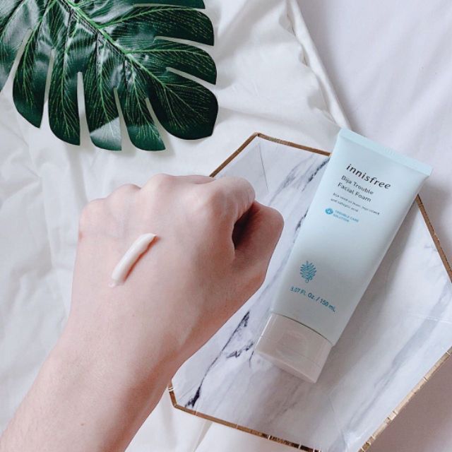 Innisfree Bija trouble foam