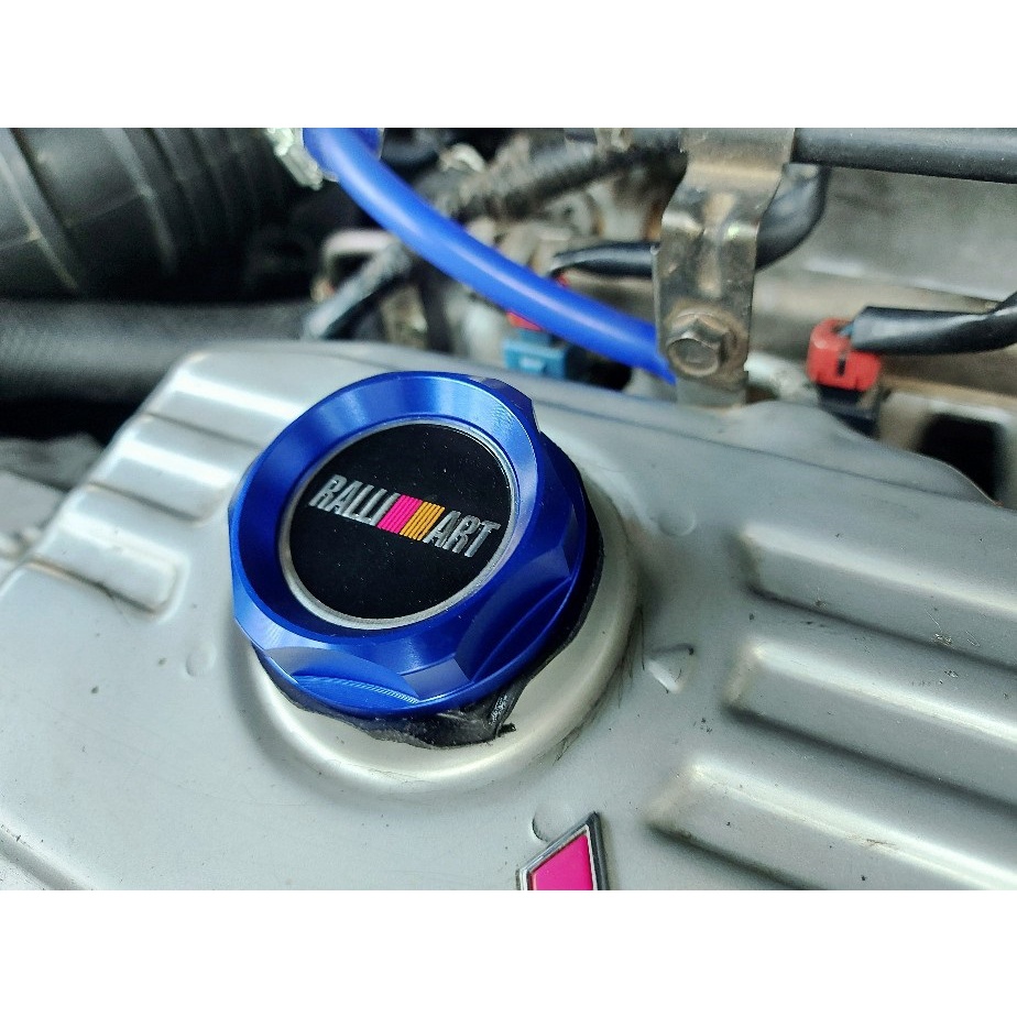 ฝาน้ำมันเครื่อง Ralliart มี2แบบ แบบเกลียว กับ แบบเคี้ยว สำหรับรถ Mitsubishi - รูปที่ 2