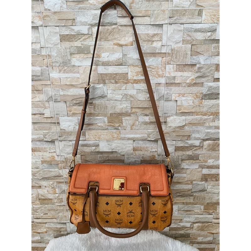 MCM Crossbody มือสอง ของแท้ 💯
