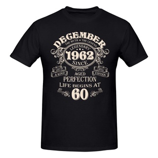 tshirtเสื้อยืดคอกลมฤดูร้อนเสื้อยืดแขนสั้น คอกลม ผ้าฝ้าย พิมพ์ลาย Born In December 1962 60 Years Legends Birthday ขนาดใหญ