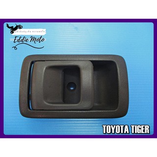 TOYOTA TIGER DOOR OPENER DOOR HANDLE INSIDE "RIGHT" (RH) // มือเปิดในด้านขวา สีเทา