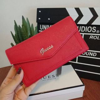 Guess leather wallet กระเป๋าสตางค์ใบกลาง หนังลาย saffiano