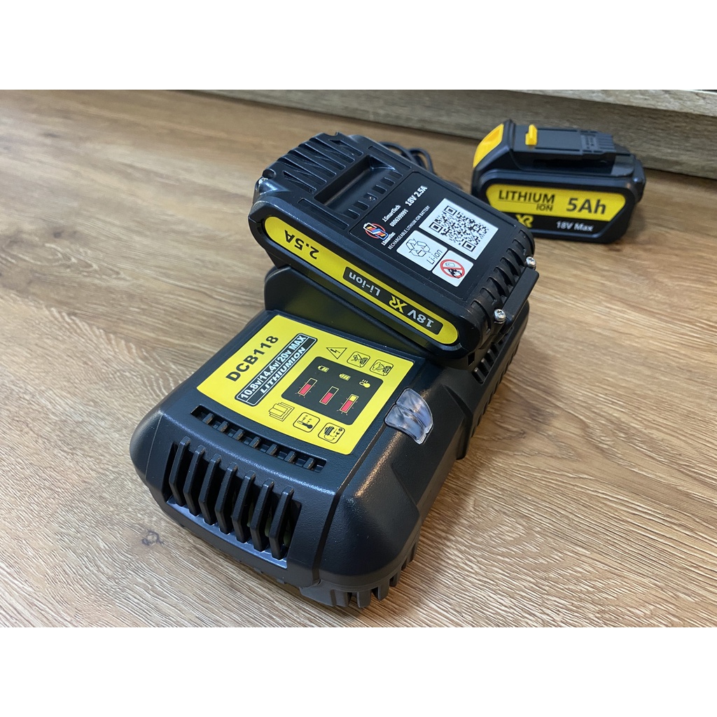 Dewalt Charger 10.8V - 18V 4.5A ชาร์ทเร็ว Replacement สินค้าเทียบใช้ทดแทน