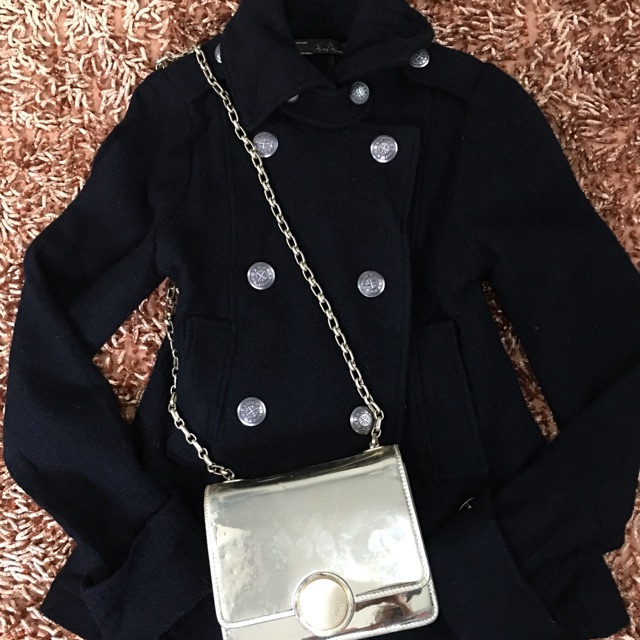 TRF Knitwear เสื้อโค้ท สีดำ เพิ่มความเก๋ด้วยกระดุมเงินที่หัวไหล่ ปิดคอ แขนเสื้อและกระดุมจั้มหลัง อก 