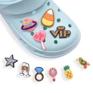 Jibbitz Crocs Pins สีทองแวววาว คุณภาพสูง สําหรับรองเท้าและกระเป๋า #Cod