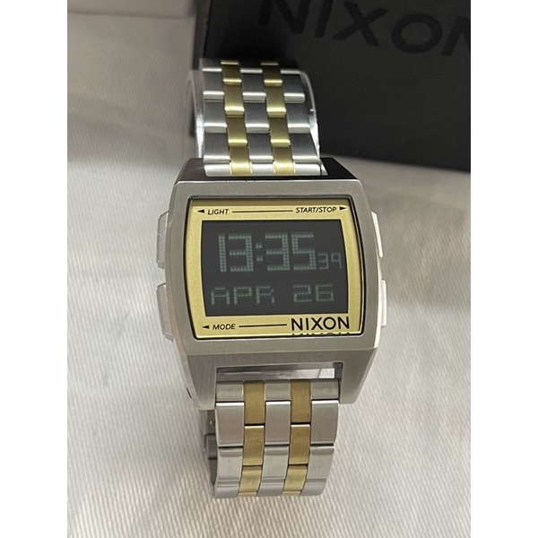 นาฬิกา มือสอง Nixon รุ่น BASE Silver Light gold สภาพสวยมาก ใหม่มาก