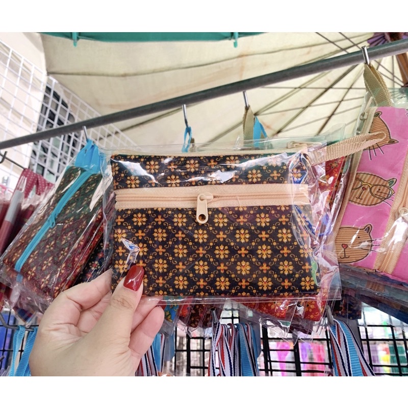 2 อันขึ้นไปราคาส่ง  คละสีลาย กระเป๋า2ซิป ลายผ้าไทย ของแจก ของชำร่วย ของแถม ของแจกงานเกษียณ