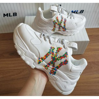 🤓MLB Big Ball Chunky Play สีขาว NY Lego 🌈 ใส่แล้วสูงขึ้น 6cm ⬆️