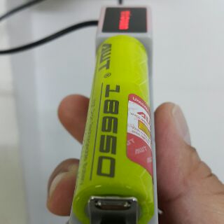 (GreenVape) เครื่องชาร์จพร้อมถ่านชาร์จ AWT 18650 [2,400 mAh]  40A งานเเท์