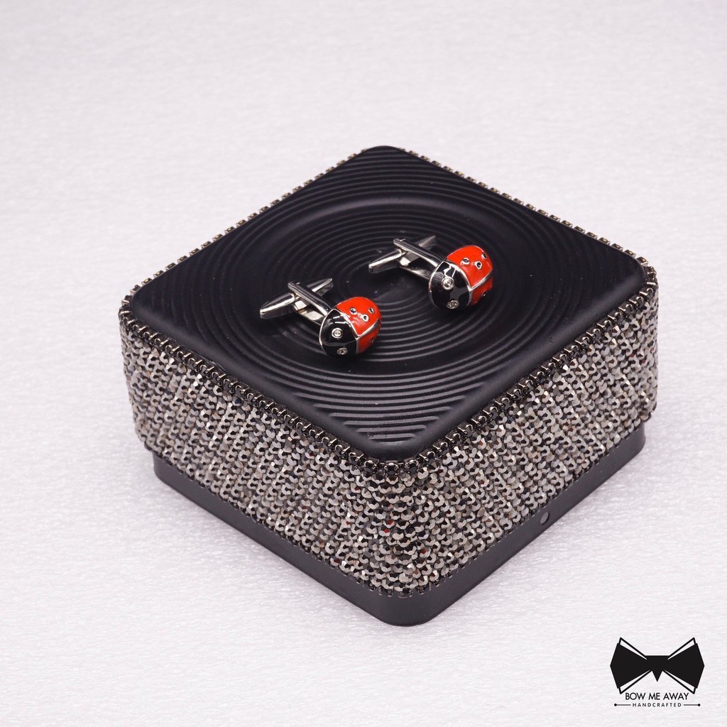 คัฟลิงค์เต่าทอง-Ladybug Cufflinks