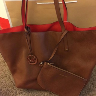 Michael kors tote