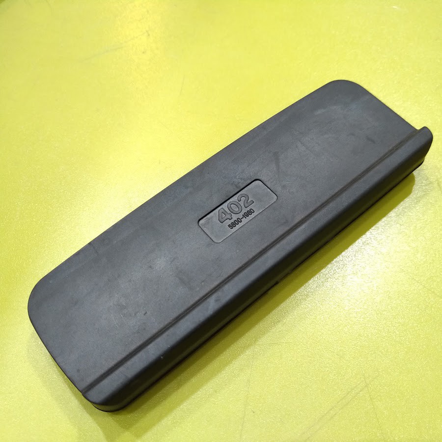 [ใช้แล้ว] CARMATE INNO IN-SU / XS201 & XS250 RUBBER BASE 402