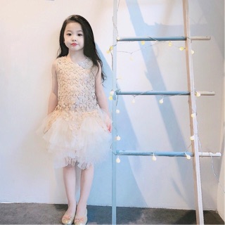 เดรสลูกไม้ สีครีม แต่งระบายกระโปรง / เดรสเกาหลี / เดรสเด็กโต / เดรสเกาหลีเด็กโต