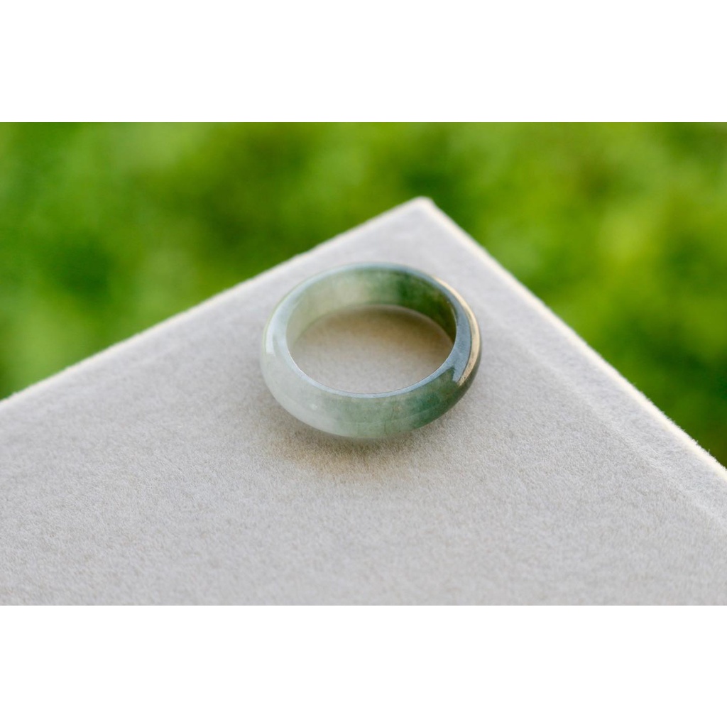 แหวนหยกพม่าแท้ สีเขียวขาวสีธรรมชาติ Type A