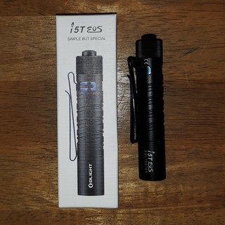 Olight i5T EOS High 300 Lumens Low 15 Lumens AAx1