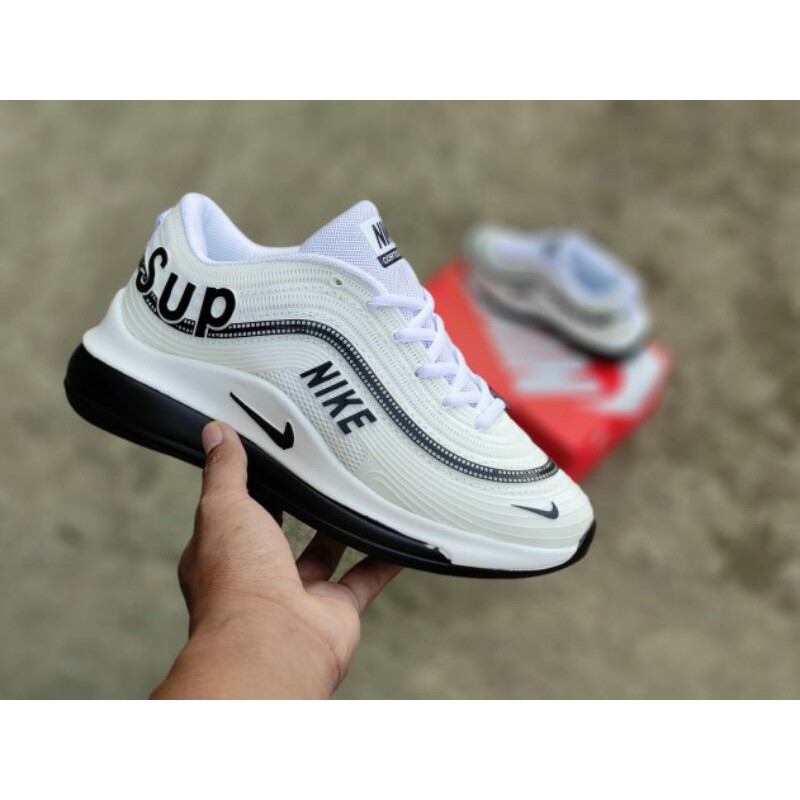 nike 720 supreme