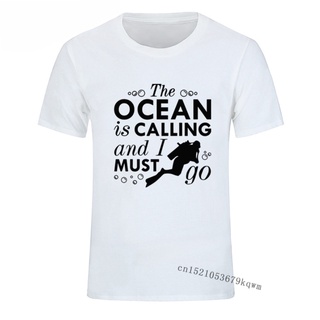 [COD]เสื้อยืด พิมพ์ลาย The Ocean Is Calling and I Must Go สไตล์วินเทจ ฮาราจูกุ โอเวอร์ไซซ์ สําหรับผู้ชายS-5XL