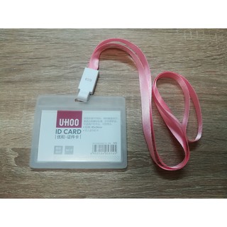 UHOO 6613 กรอบพลาสติกใส่บัตร แนวนอน สีขาวขุ่น พร้อมสายคล้อง สีชมพู 10 mm.