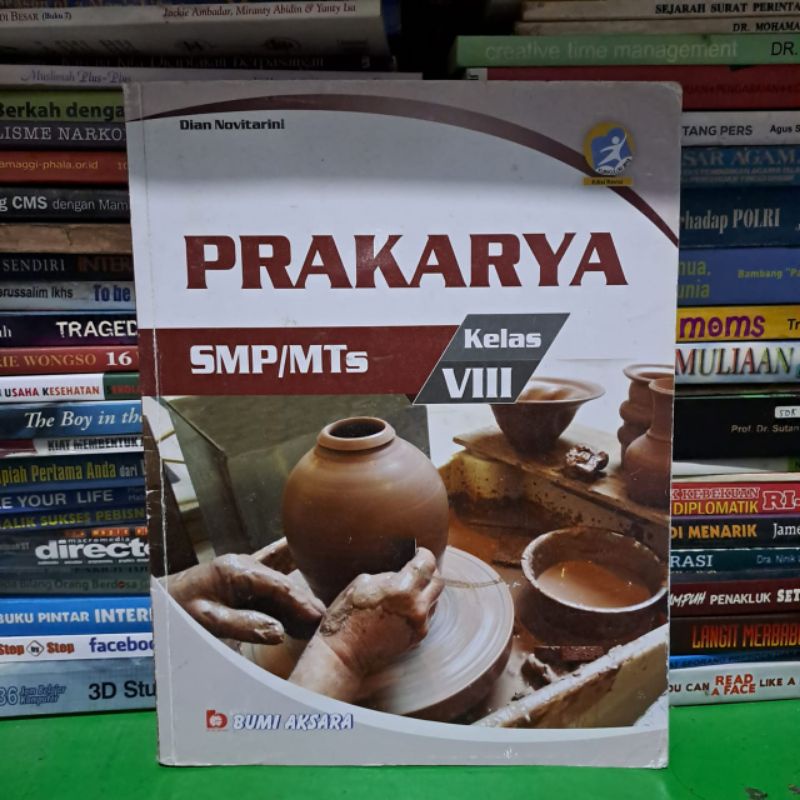 หนังสือมือสองของ BUMI AKSARA - PRACTICAL WORKS FOR CLASS 1/2/3 SMP K13 REVISION