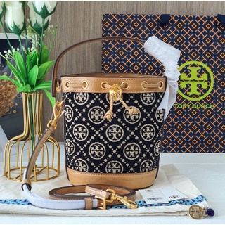 🎀 (สด-ผ่อน) กระเป๋า Bucket สีดำ 5.6 นิ้ว งาน Shop 88780 Tory Burch T Monogram Chenille Mini Bucket Bag