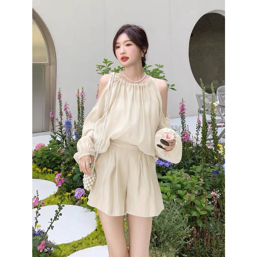 New Set เซ็ตกางเกงขาสั้น เสื้อแขนยาวเว้าไหล่ TD486