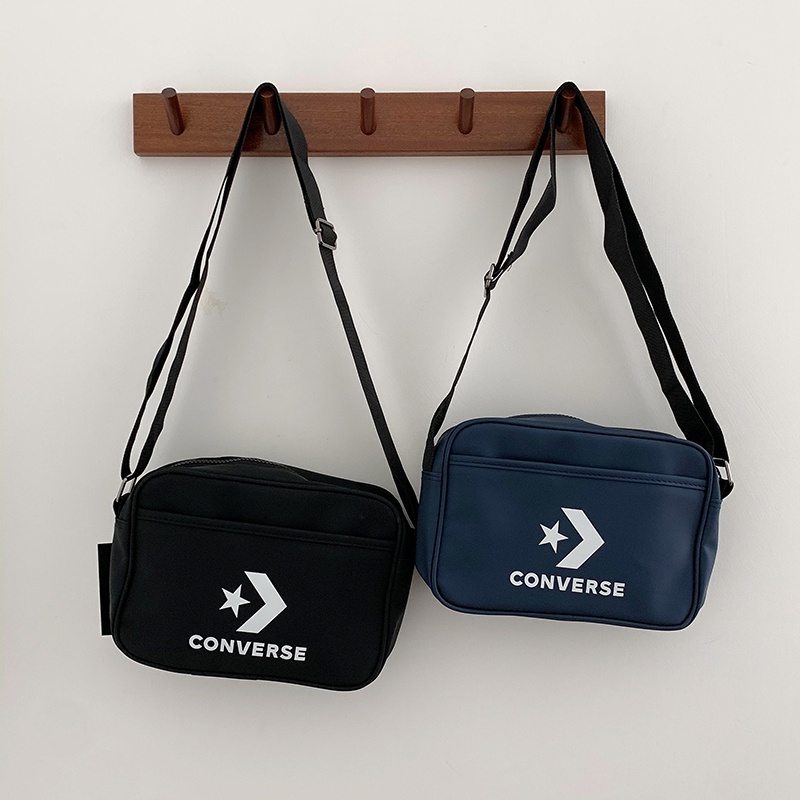 ใบใหญ่ Converse กระเป๋าสะพายข้าง รุ่น 246 Messenger (มีสีกรมท่า และ ดำ)