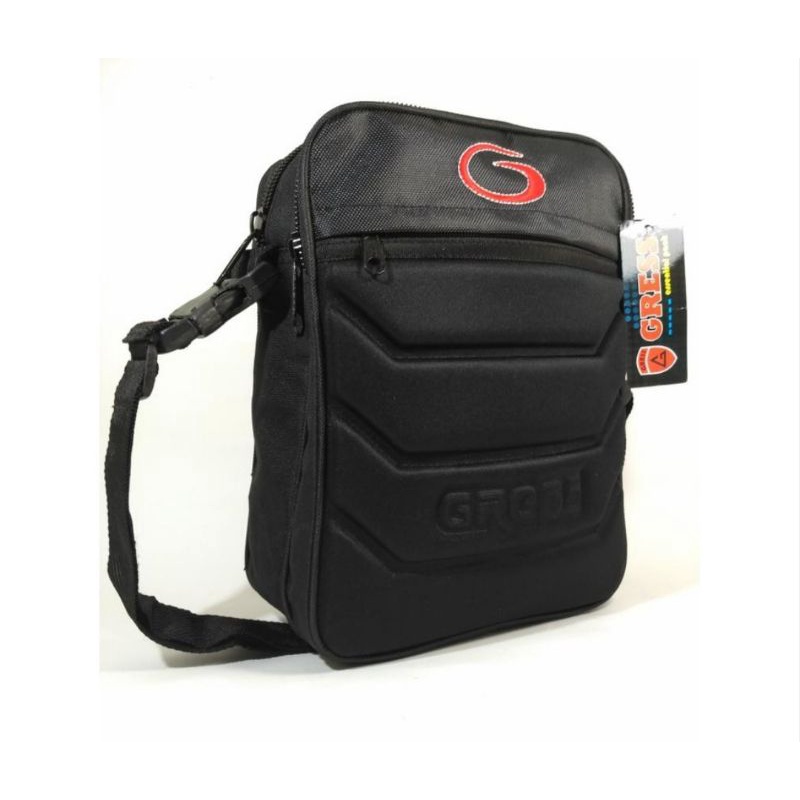 กระเป๋าผู้ชาย / กระเป๋า Gress / กระเป๋าสะพายข้างลายนูน