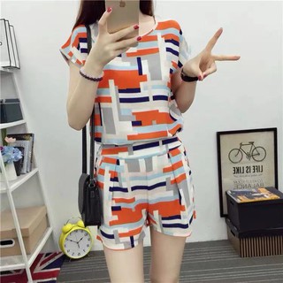 ชุดเซต 2 ชิ้น เสื้อ+กางเกงขาสั้น มี 2 สี ส้ม/เหลือง สินค้าพร้อมส่ง