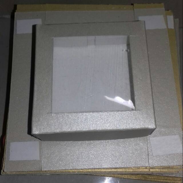 กล่องเข็มกลัด 7x7x3*