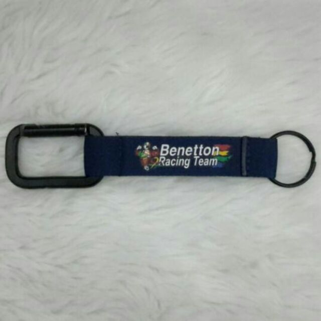 พวงกุญแจคนแข็งแรง พวงกุญแจรถไฟมอเตอร์ไซค์ Benetton Pakah