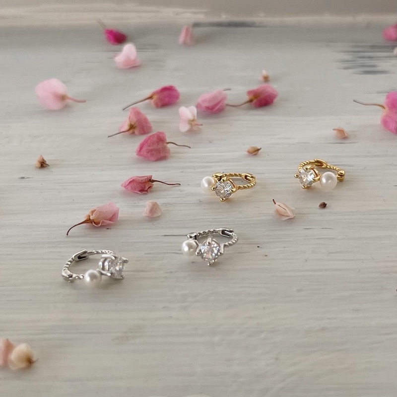 A.piece ต่างหูมุก ต่างหูเงินแท้ [all silver 925] Pearl & Crystal one-touch