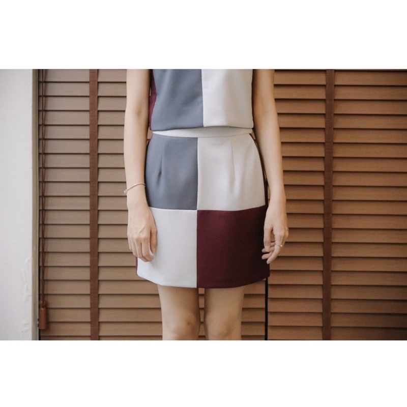 กระโปรง crayonbrand new in pack! รุ่น four season skirt