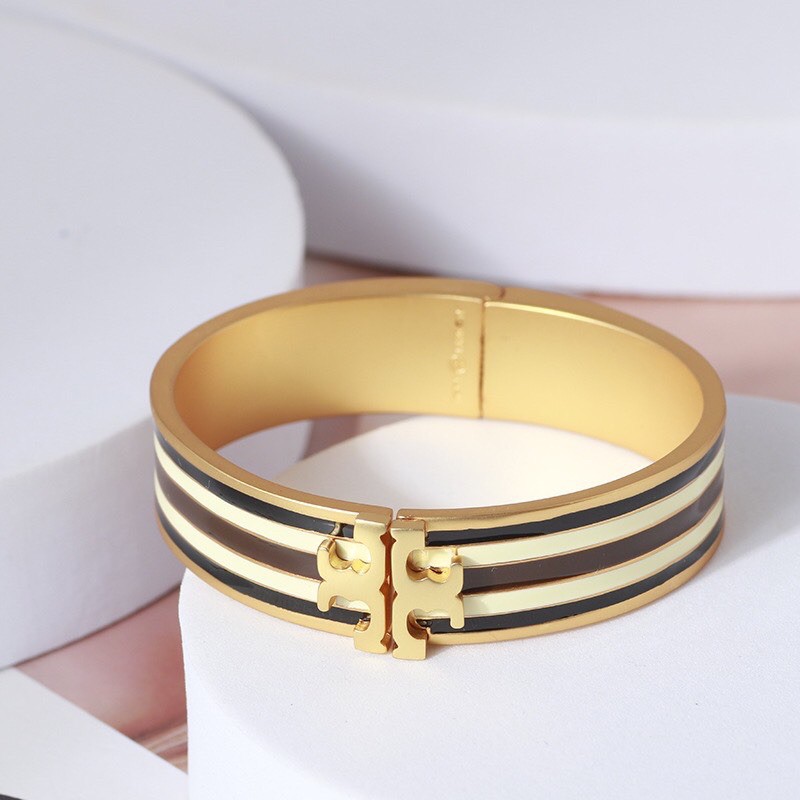 กำไล Tory Burch Pierced T Cuff Bracelet - pungping77 - ThaiPick