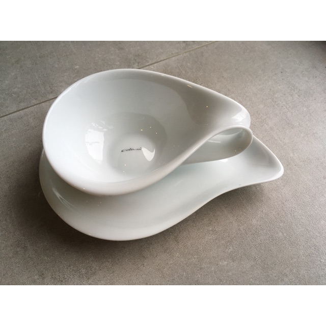 ถ้วยกาแฟ Adam & Eve สีขาวนวล