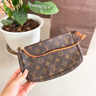 LV พอชใบที่5 มือสองของแท้💯ค่ะ