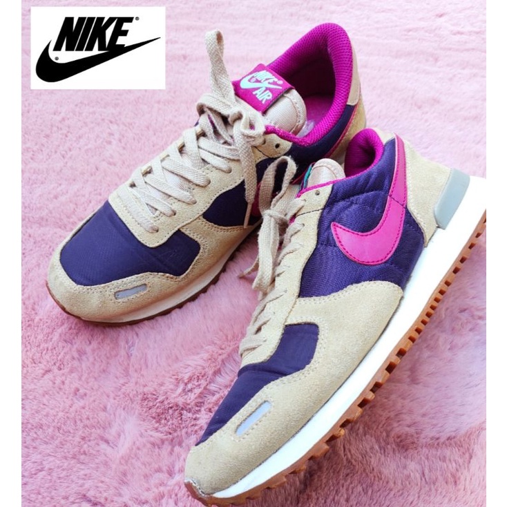 รองเท้าผ้าใบ Nike WMNS Air Vortex (Lnn / Raspberry Red / Purple Dynasty / Grn)