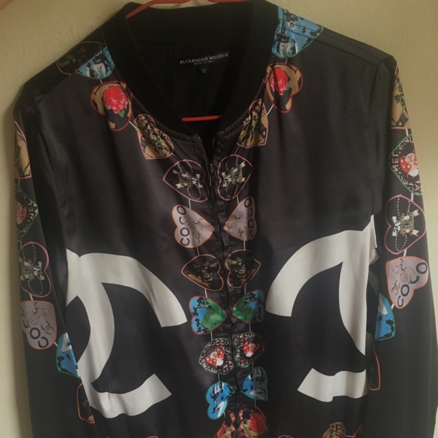 เสื้อคลุม แบรนด์ Alexander Mqueen (Italy)