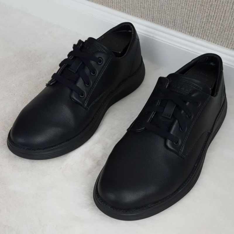 รองเท้ามือสอง Skechers Black (Size 41.5 / 26.5 Cm.)